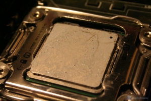 00001 Enermax_elc240